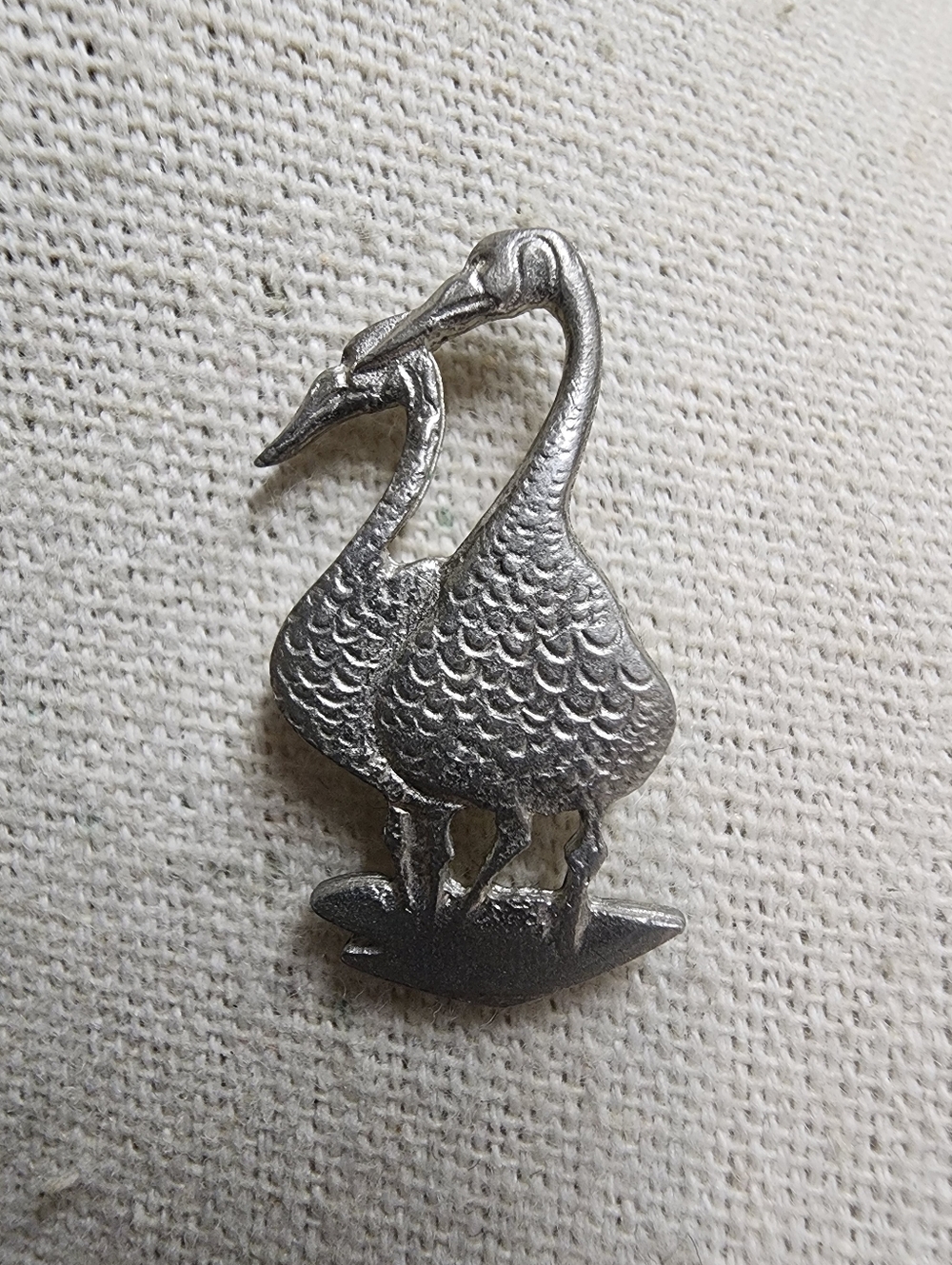 Kirk Stieff 1987 Pewter Lapel Pin Artist P.Buckley Moss VINTAGE